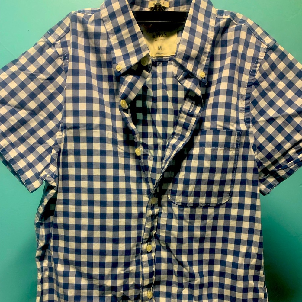 Muscle Abercrombie and fitch , short sleeve.